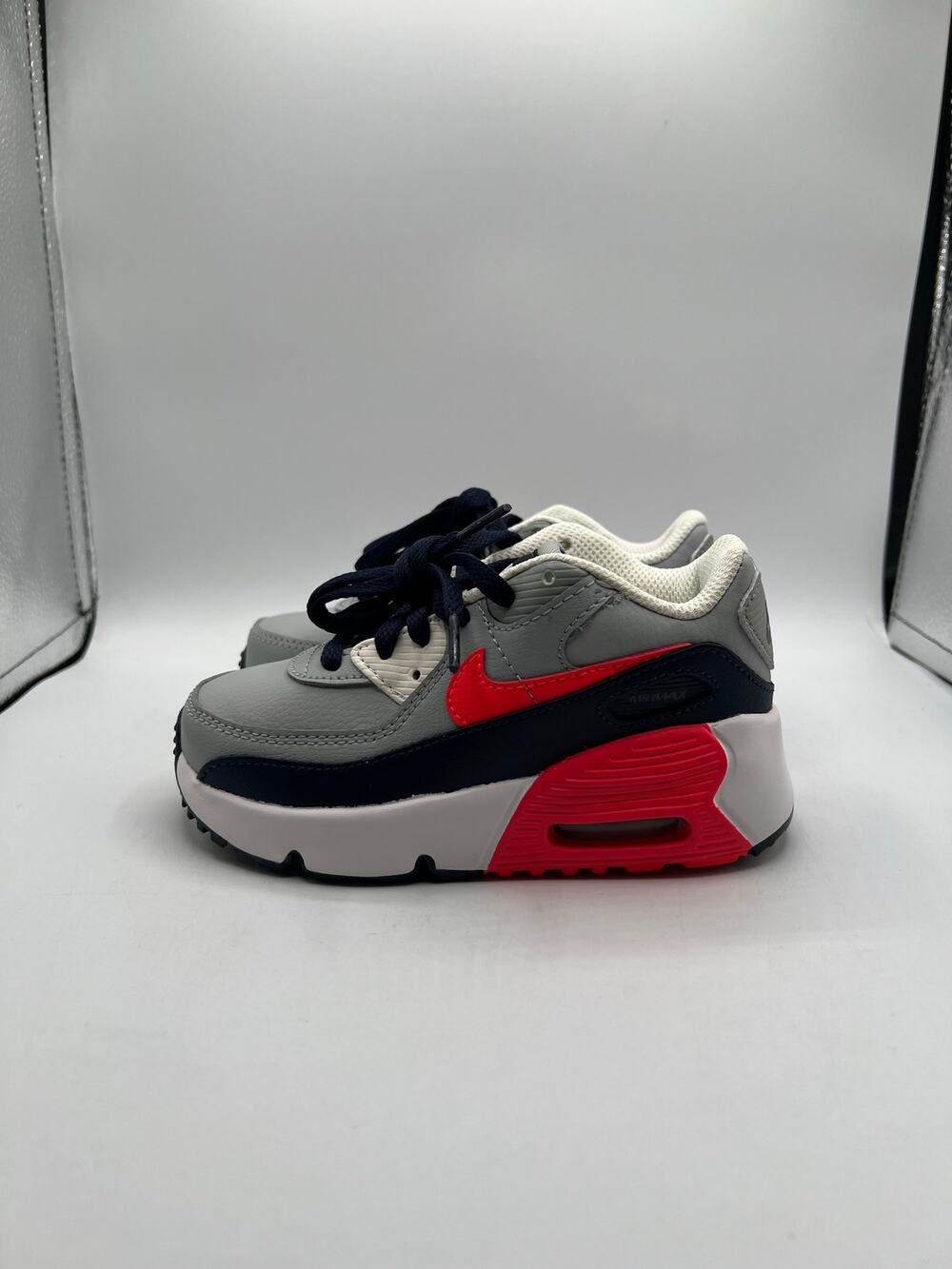 Nike Air Max 90 Leather TD “Light Smoke Grey Bright Crimson” size 9c